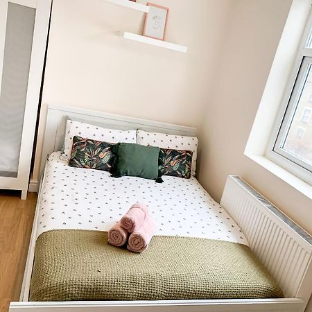 Lovely 3 Bed Apartment In The City Of 런던 외부 사진